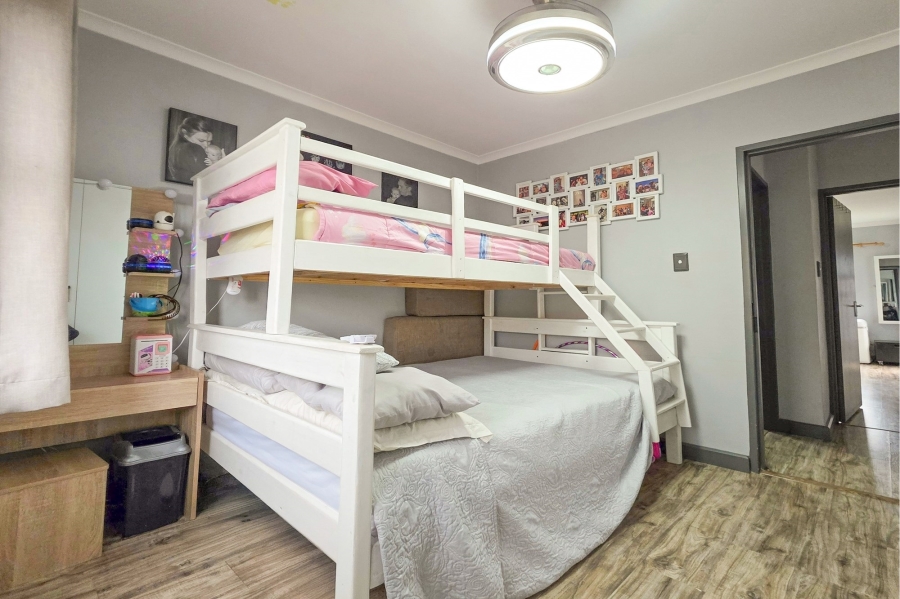 2 Bedroom Property for Sale in Sonstraal Heights Western Cape